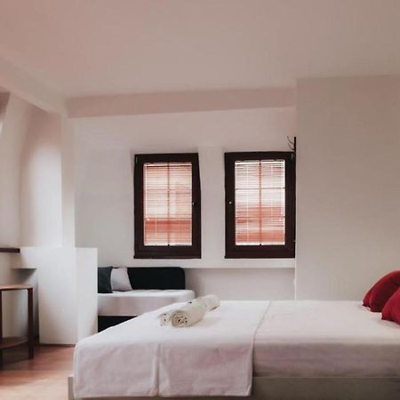 Hotel Castrum Skopje Extérieur photo
