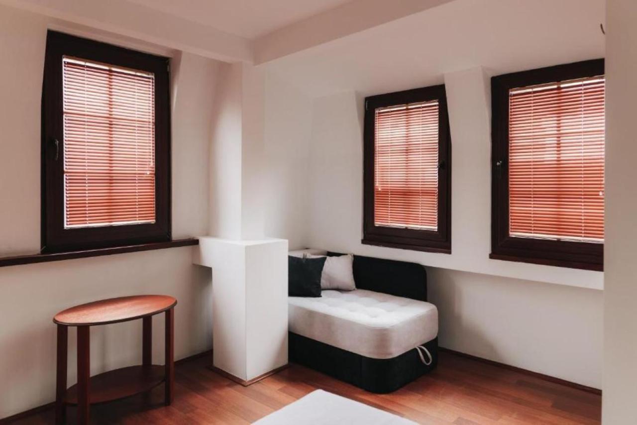 Hotel Castrum Skopje Extérieur photo