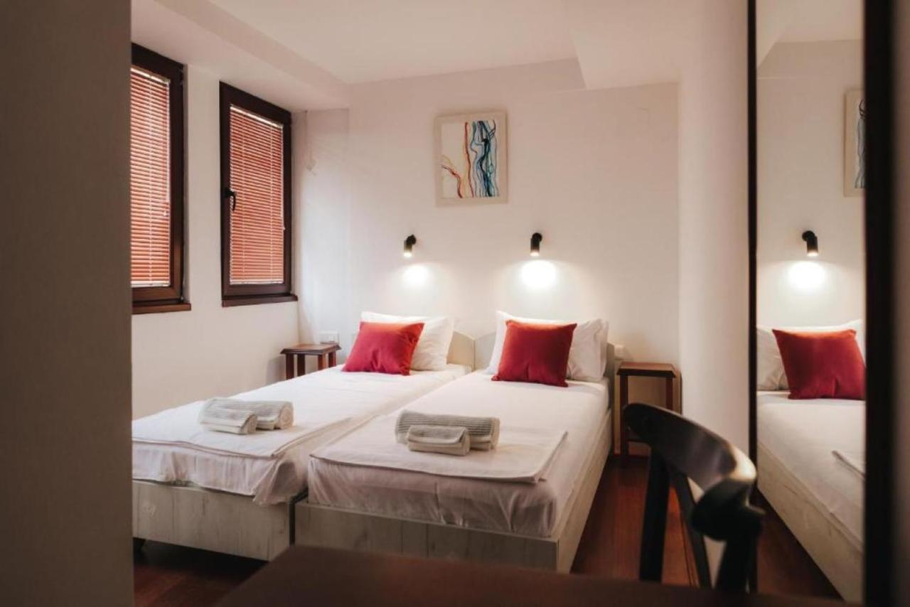 Hotel Castrum Skopje Extérieur photo