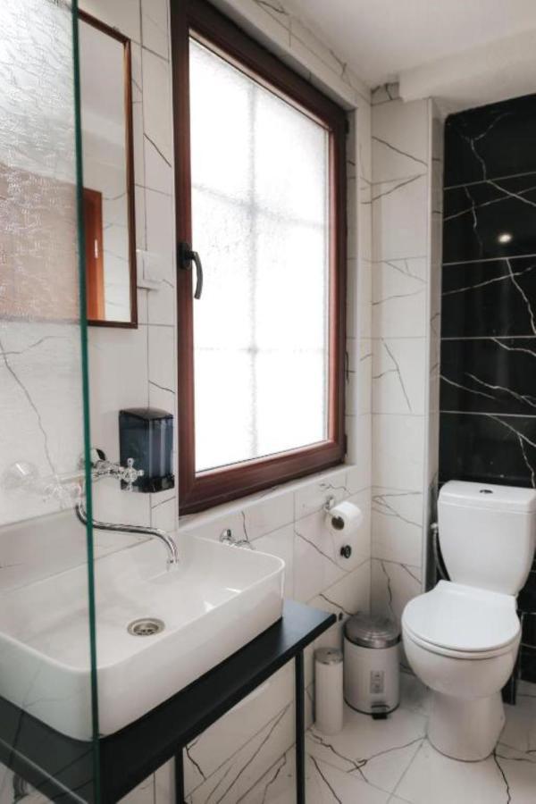 Hotel Castrum Skopje Extérieur photo